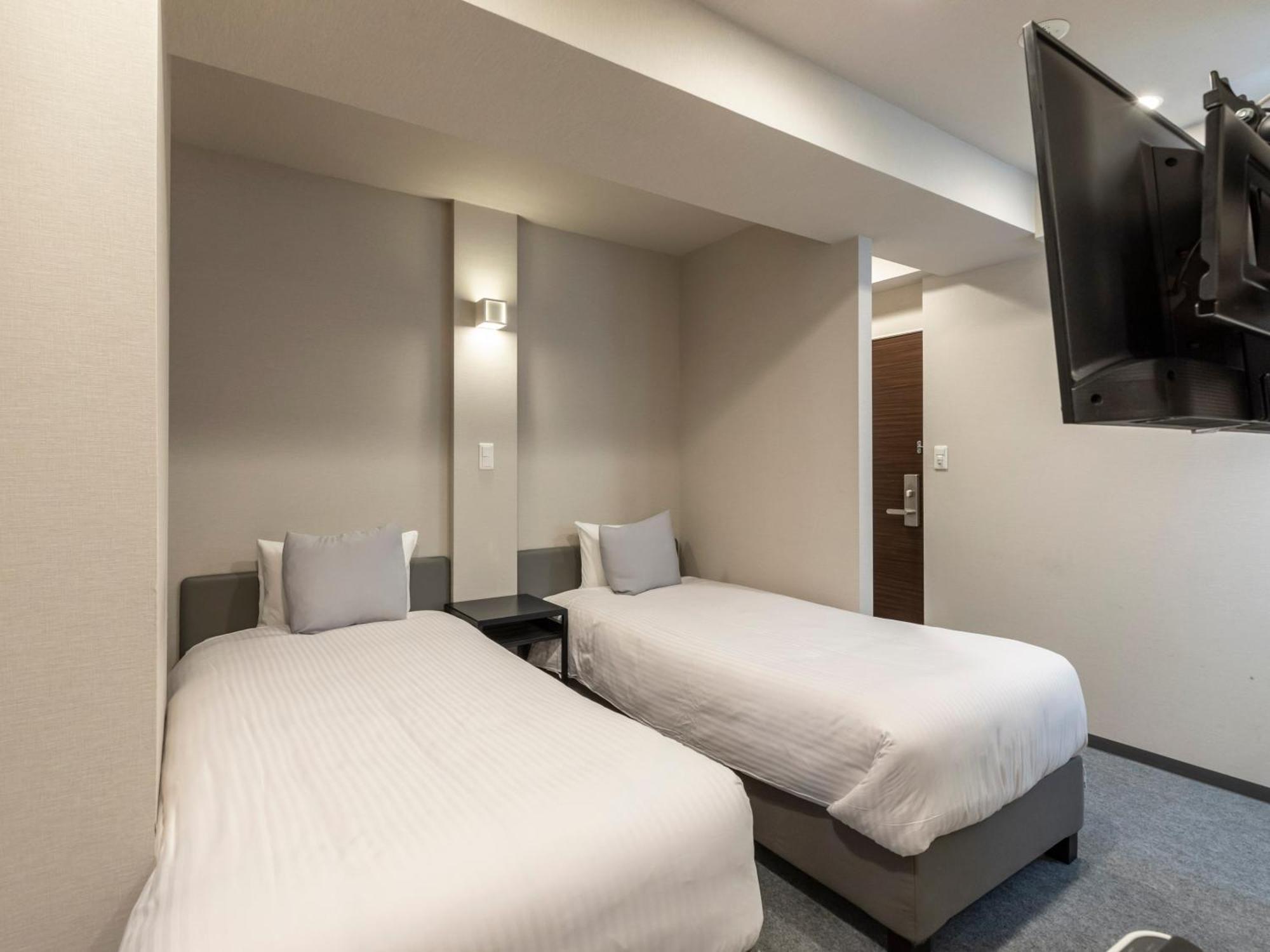 Tabist Unihotel Midosuji Hommachi Osaka Dış mekan fotoğraf
